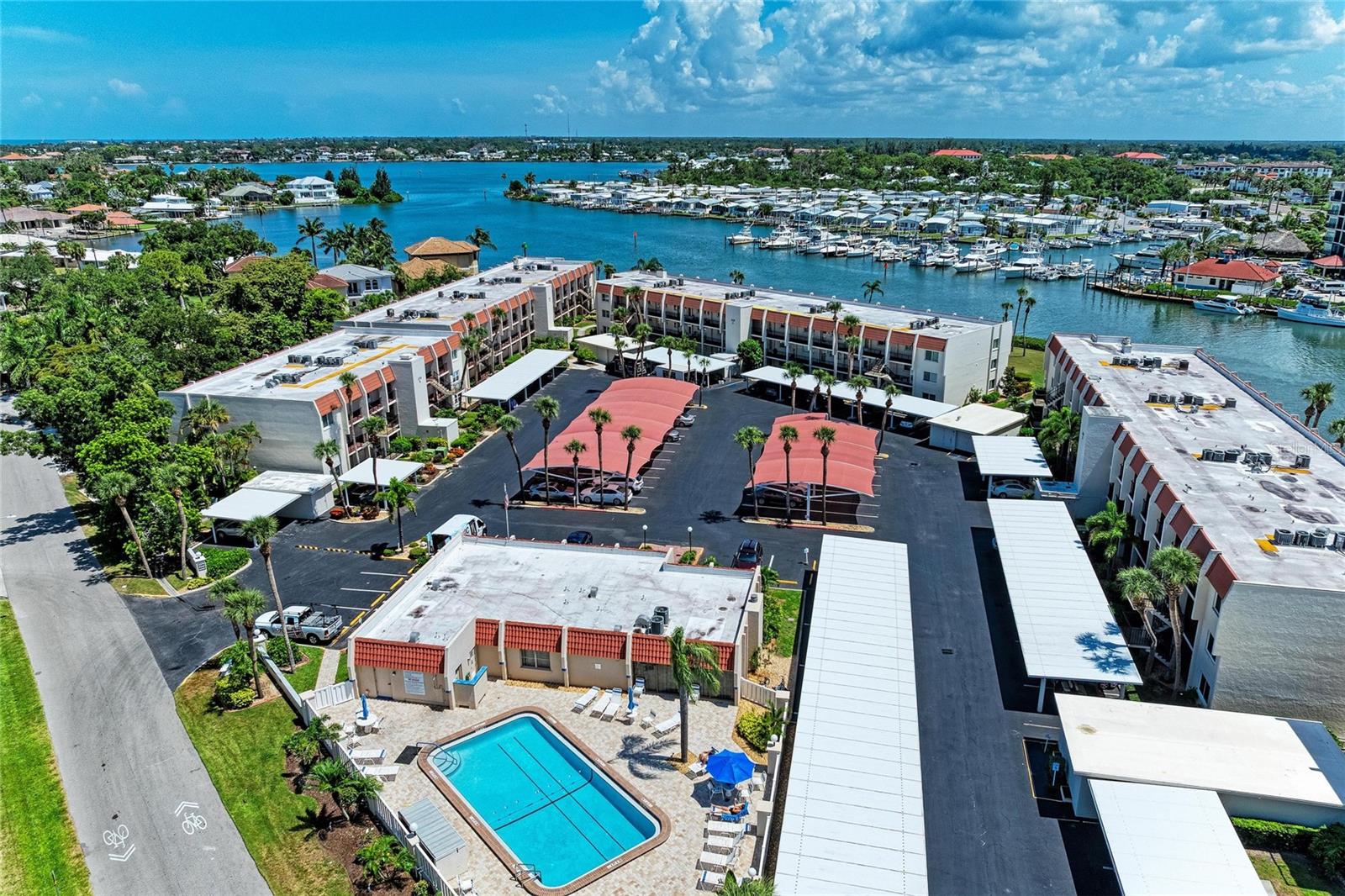 BELLA COSTA I - Residential