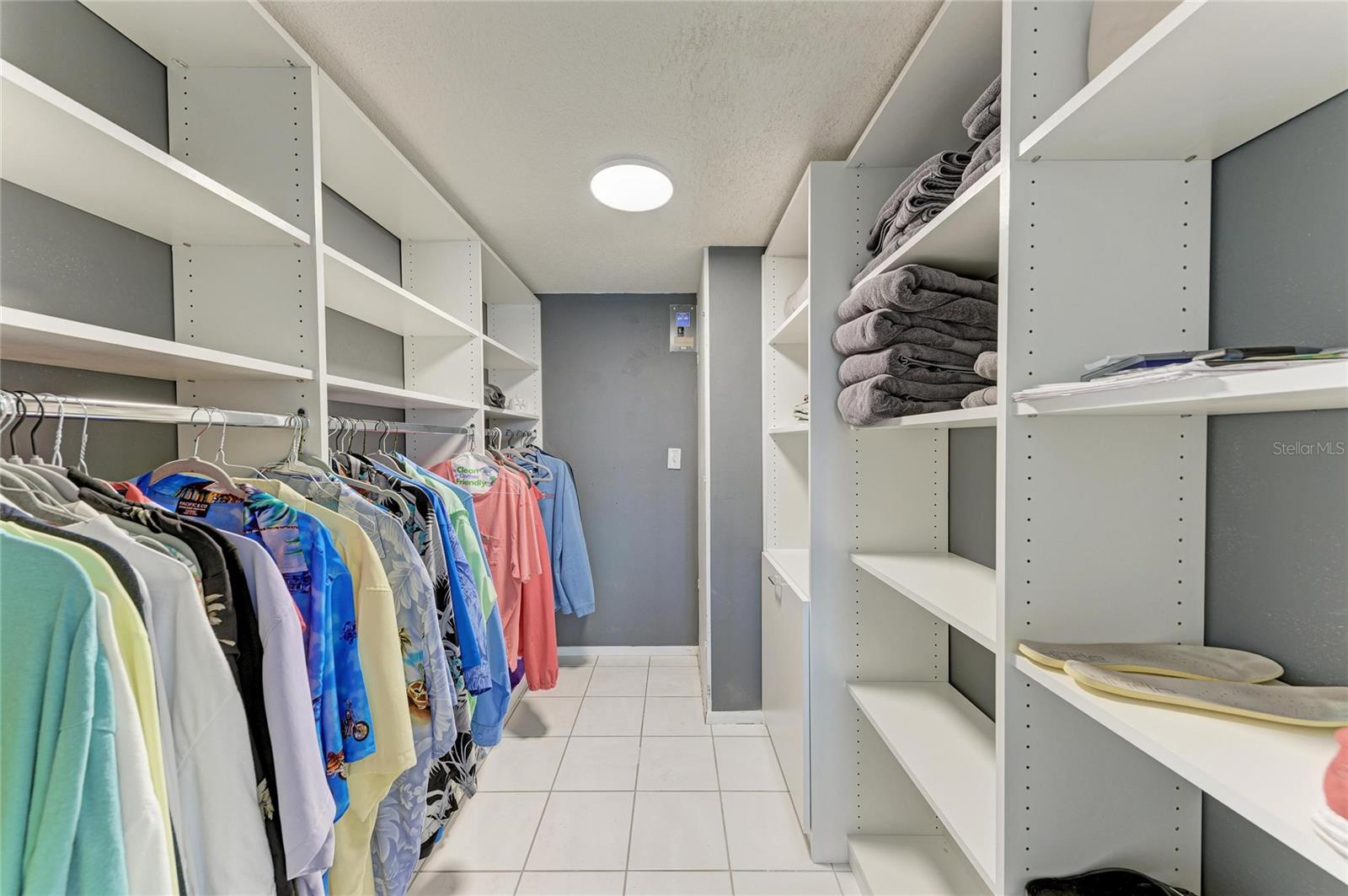 BELLA COSTA I - Residential
