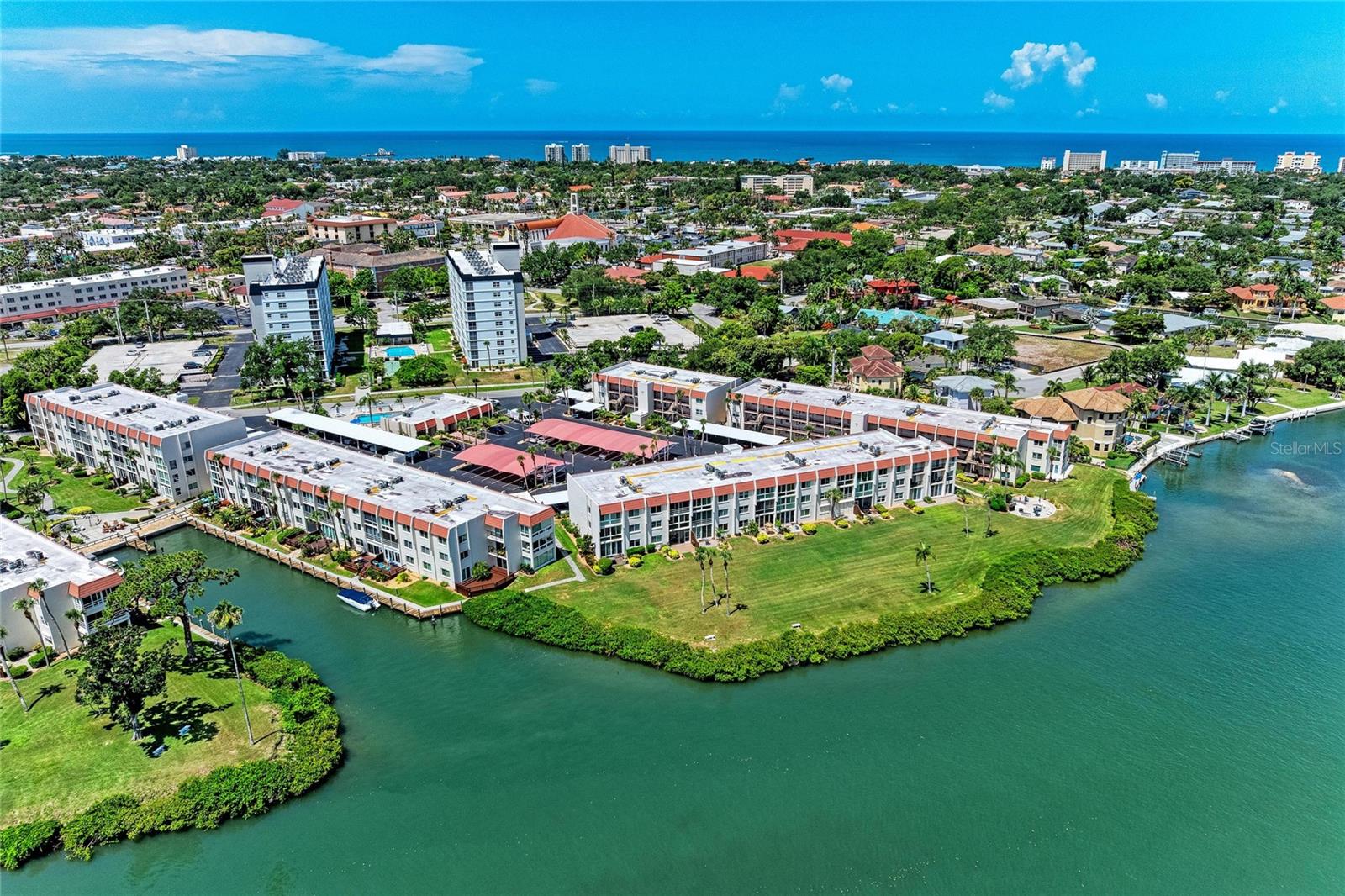 BELLA COSTA I - Residential