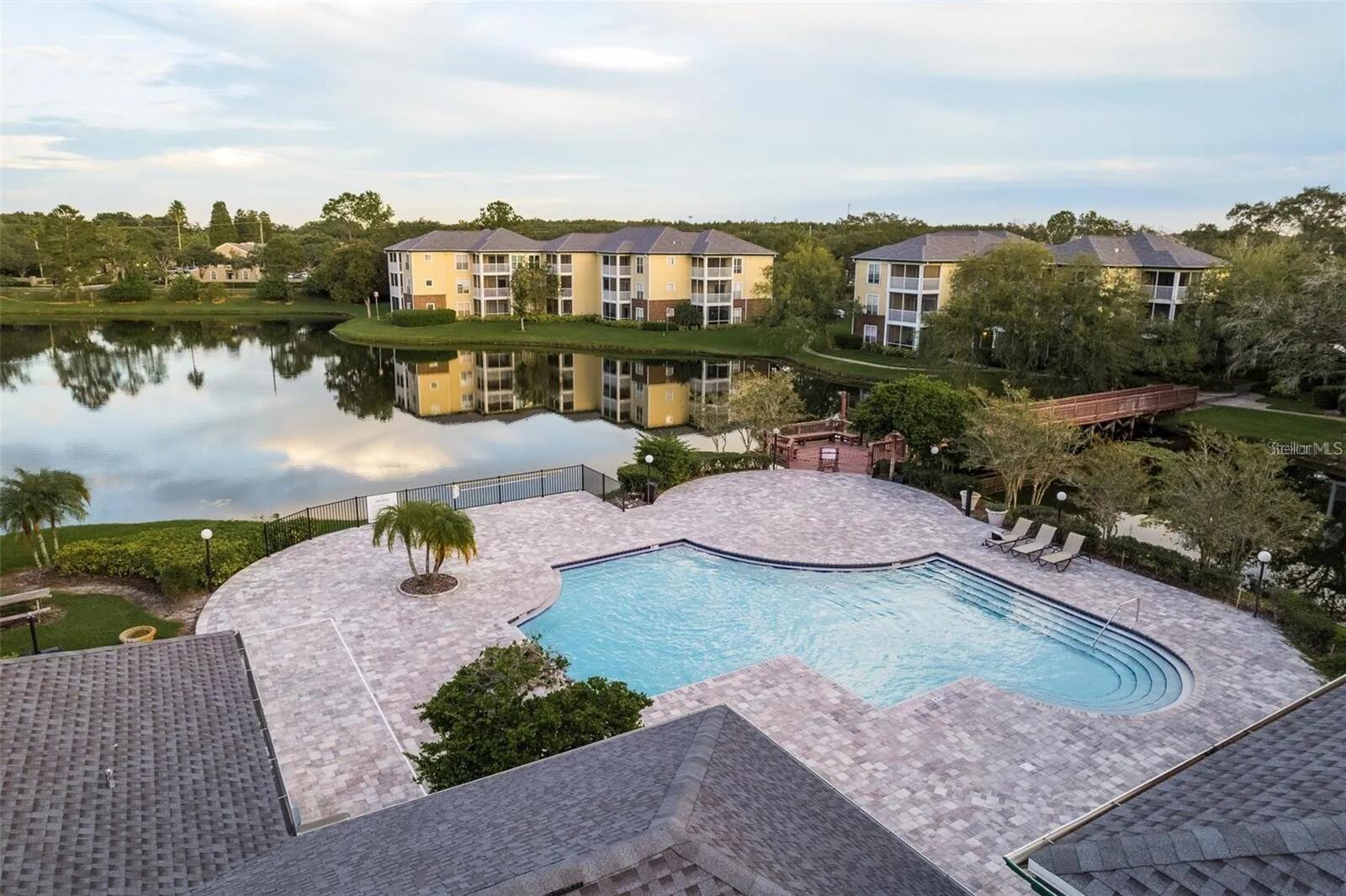 THE LANDINGS OF TAMPA A CONDOM - Residential