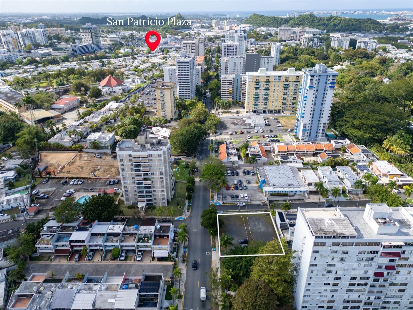 A prime setting for a custom project in a well-established urban enclave!
Exceptional opportunity to acquire a 960.9 m² corner lot on San Patricio Avenue in one of Guaynabo’s most sought-after areas. Its strategic location near San Patricio Village, San Patricio Plaza, and several luxury residential developments, offers excellent accessibility within a vibrant and growing corridor and strong investment potential. The prominent corner positioning provides added visibility and flexibility for architectural design and strong potential for development or long-term investment.