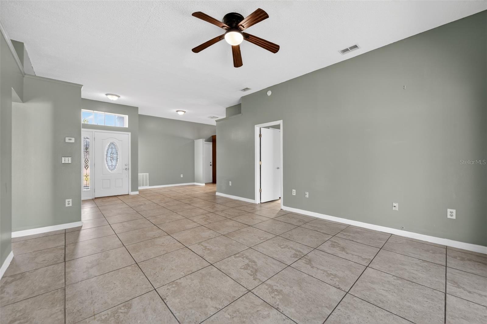 COUNTRY CROSSING UNIT 1 - Residential