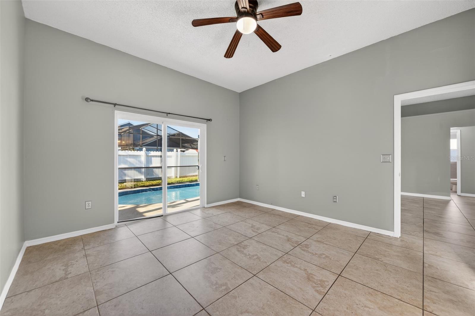 COUNTRY CROSSING UNIT 1 - Residential