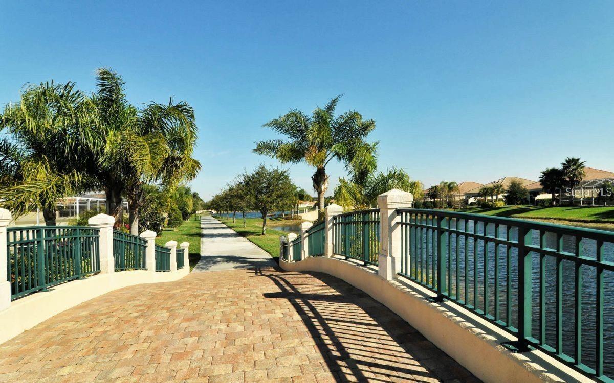 VILLAGEWALK - Residential