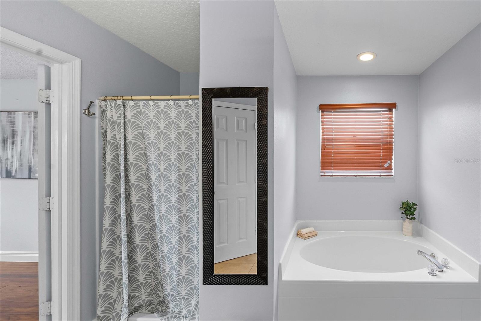 SOUTHCHASE - Residential