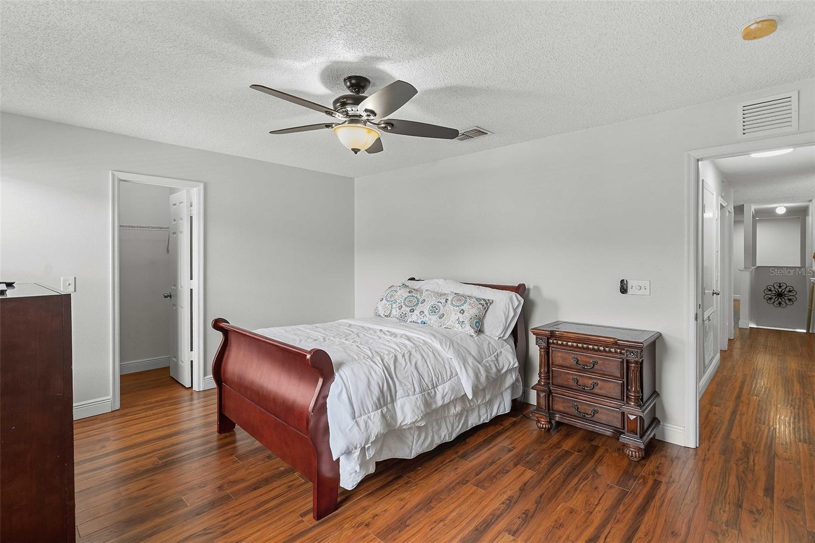 SOUTHCHASE - Residential
