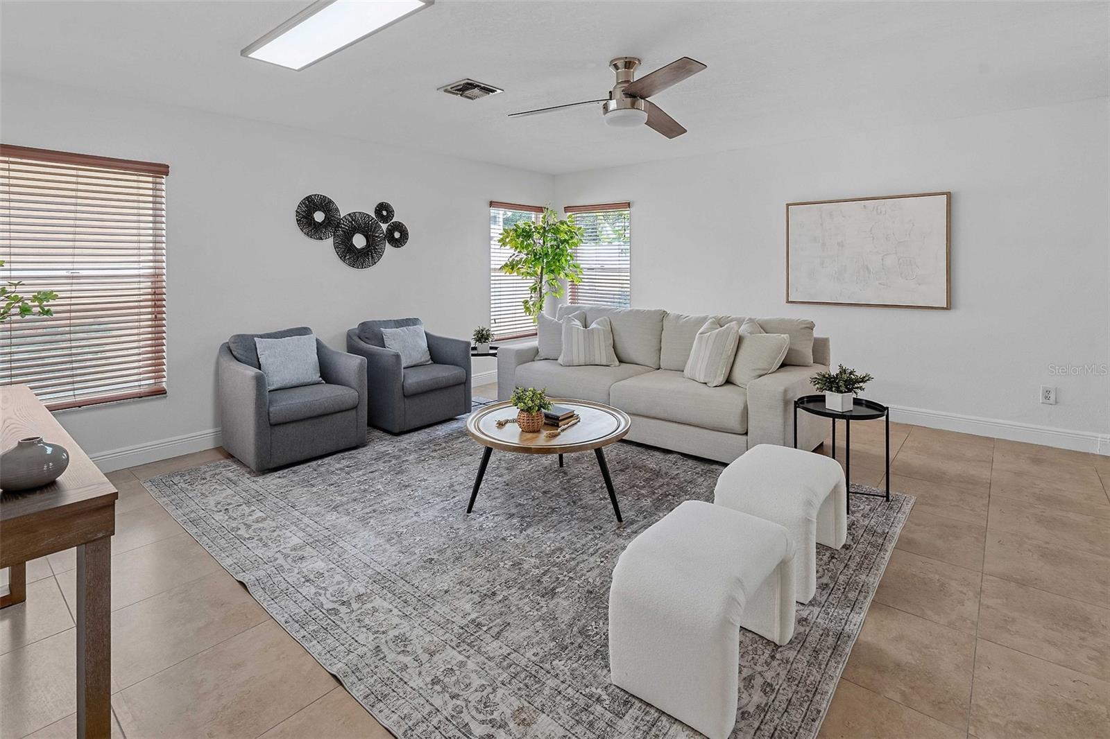 SOUTHCHASE - Residential