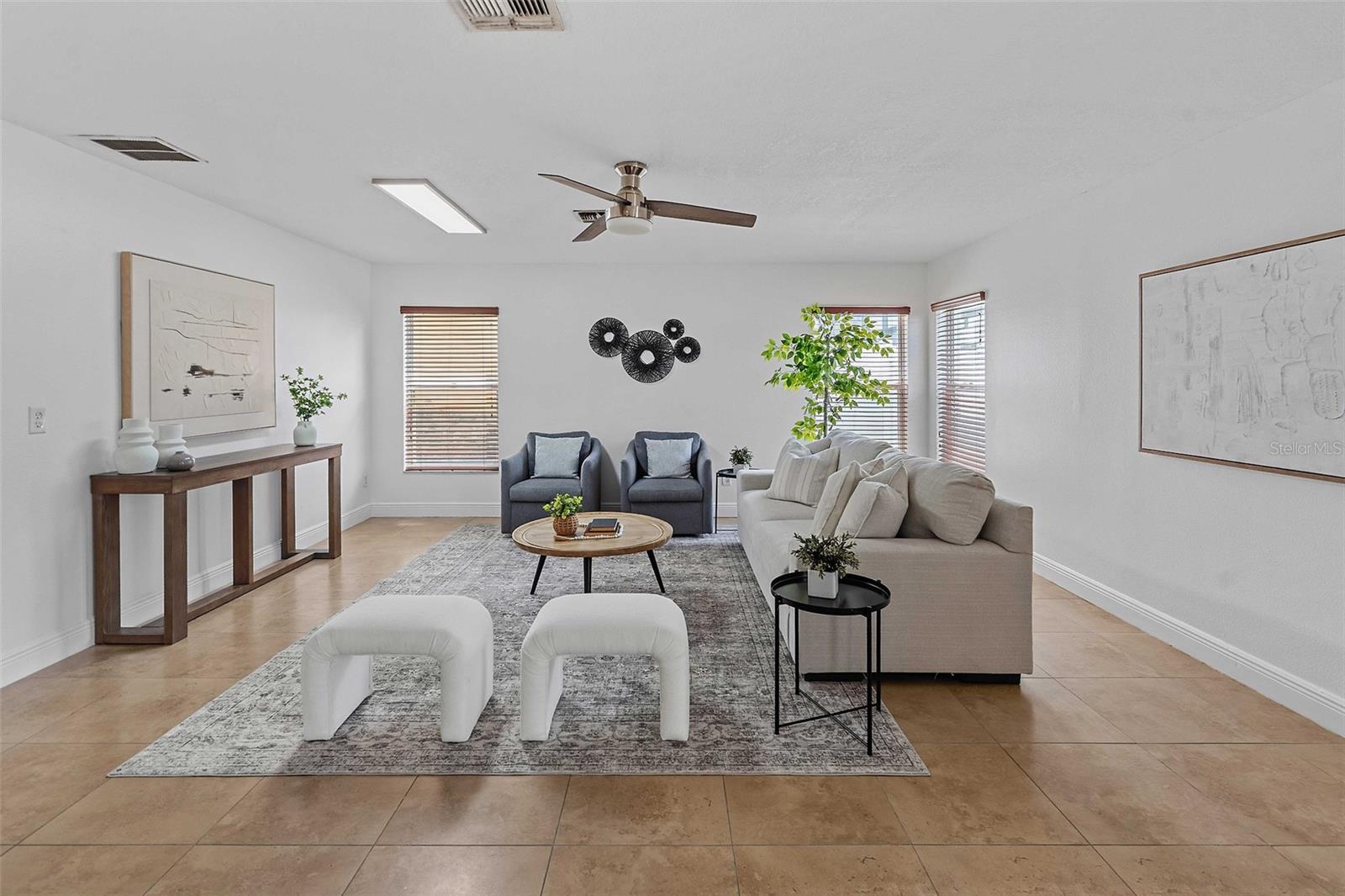 SOUTHCHASE - Residential