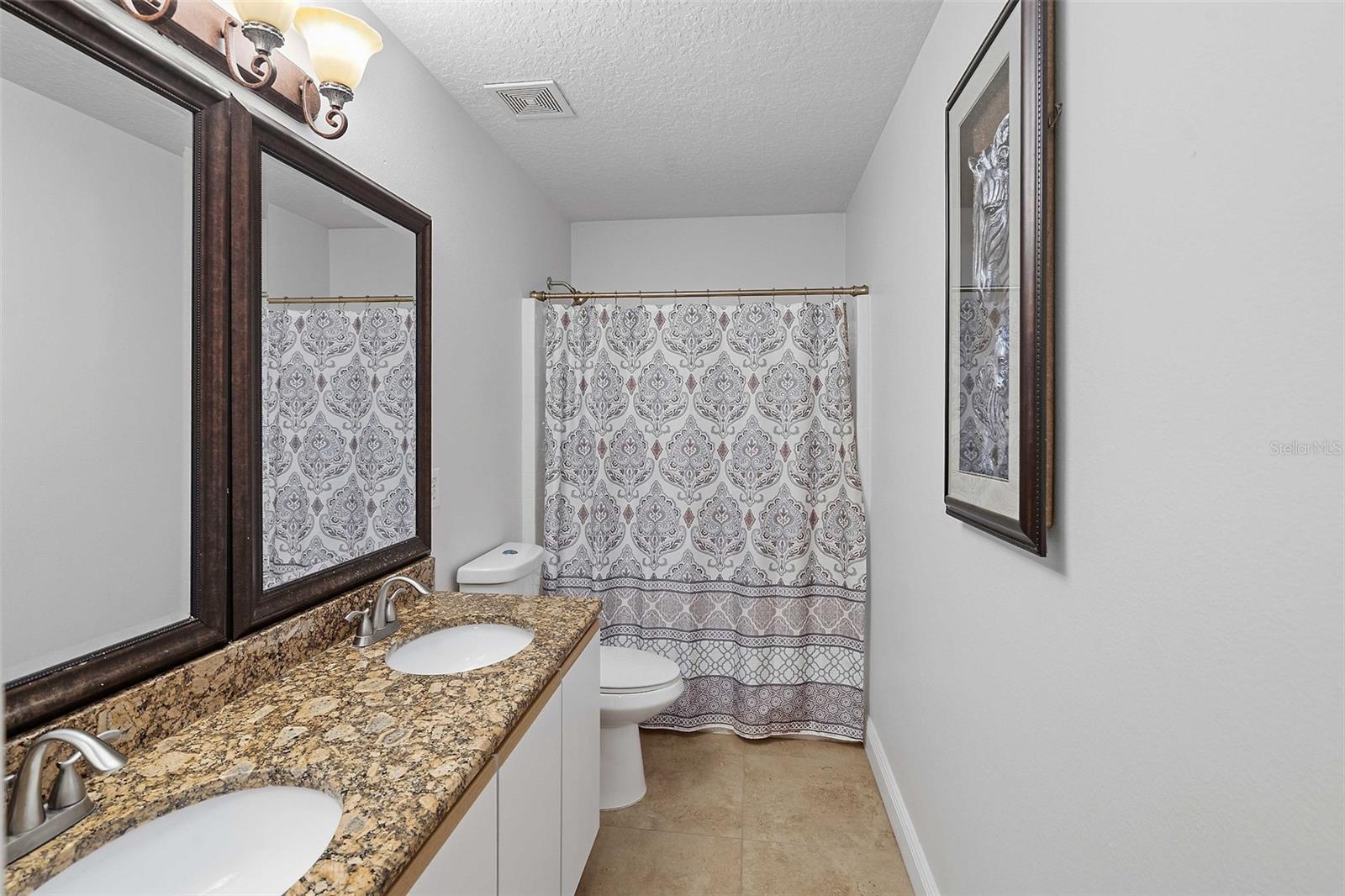 SOUTHCHASE - Residential