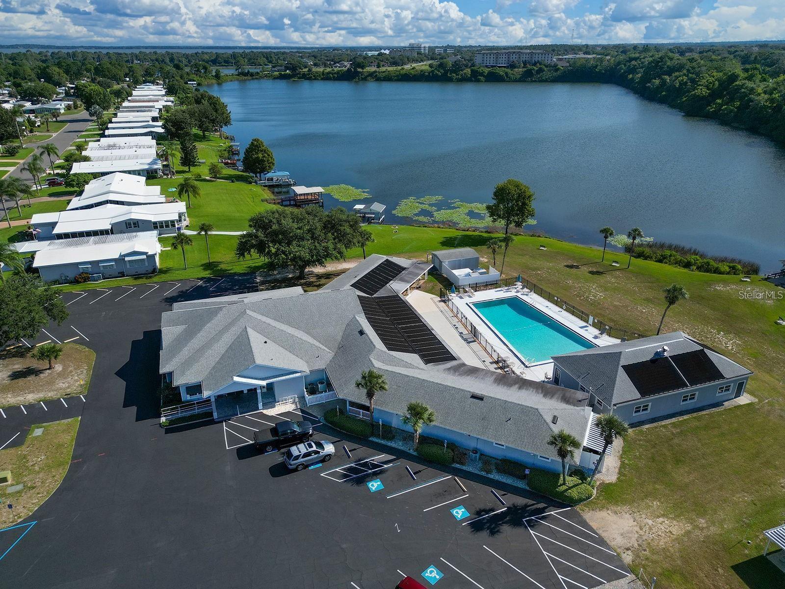 TAVARES LAKE FRANCES ESTATE - Residential