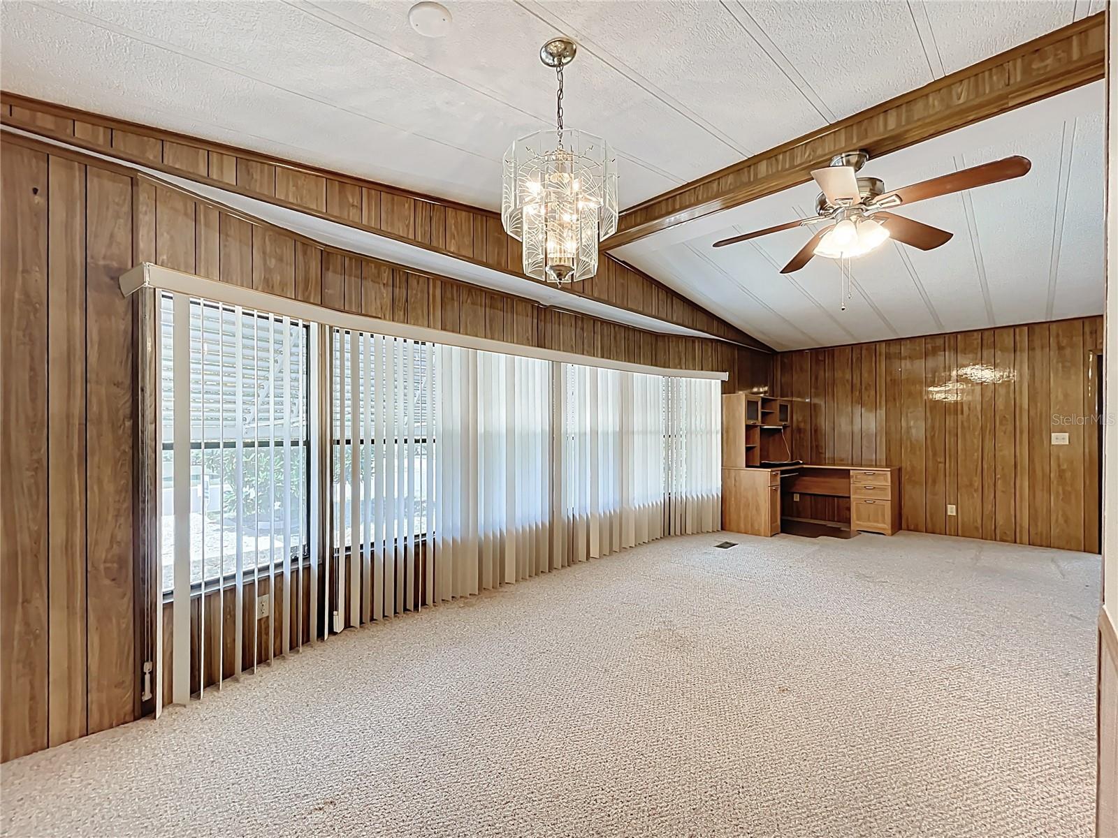 TAVARES LAKE FRANCES ESTATE - Residential
