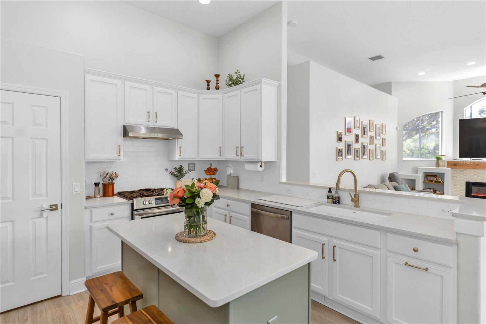 DEBARY PLANTATION UNIT 16A-1 - Residential