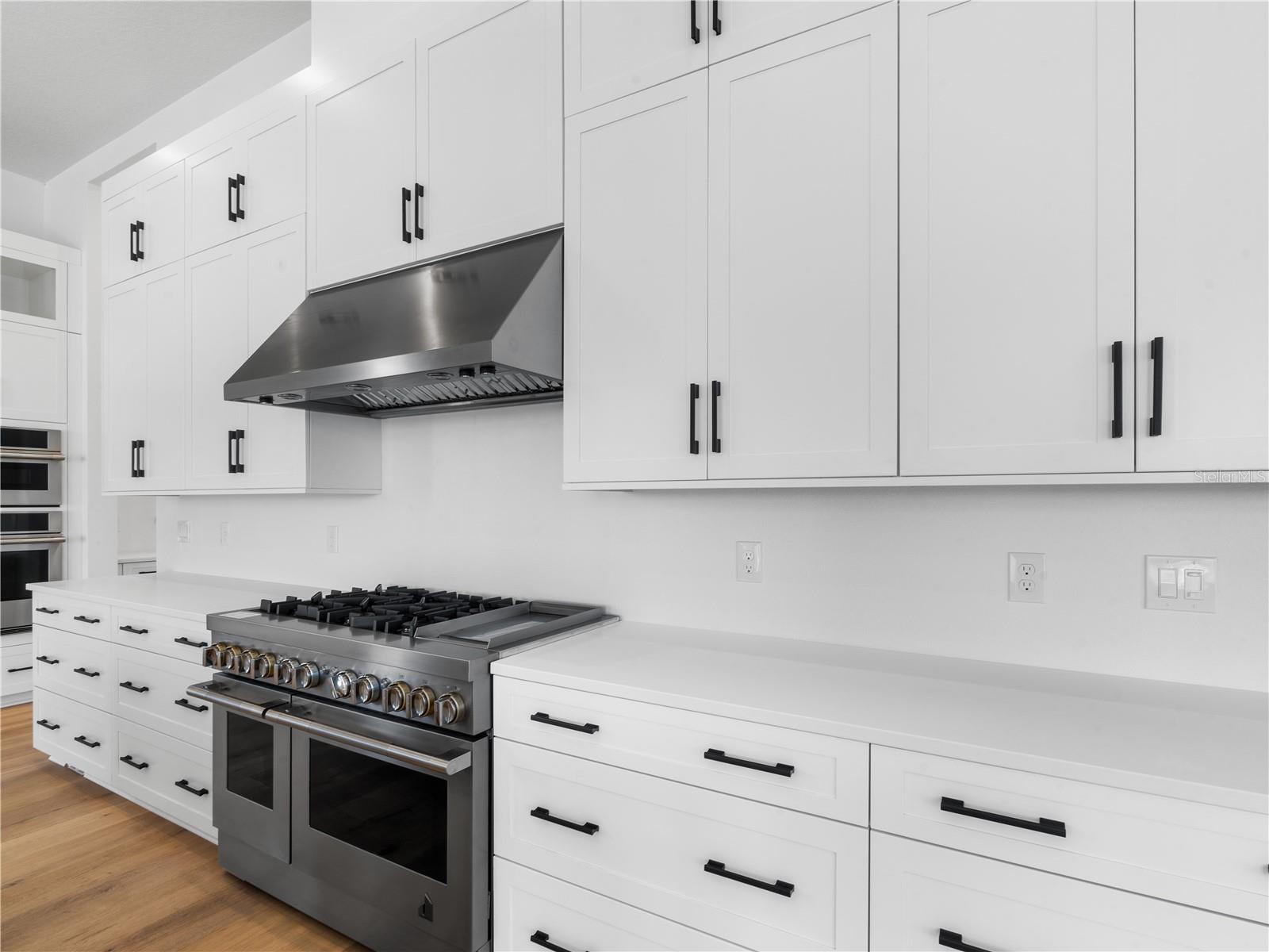 BELLA COLLINA - Residential