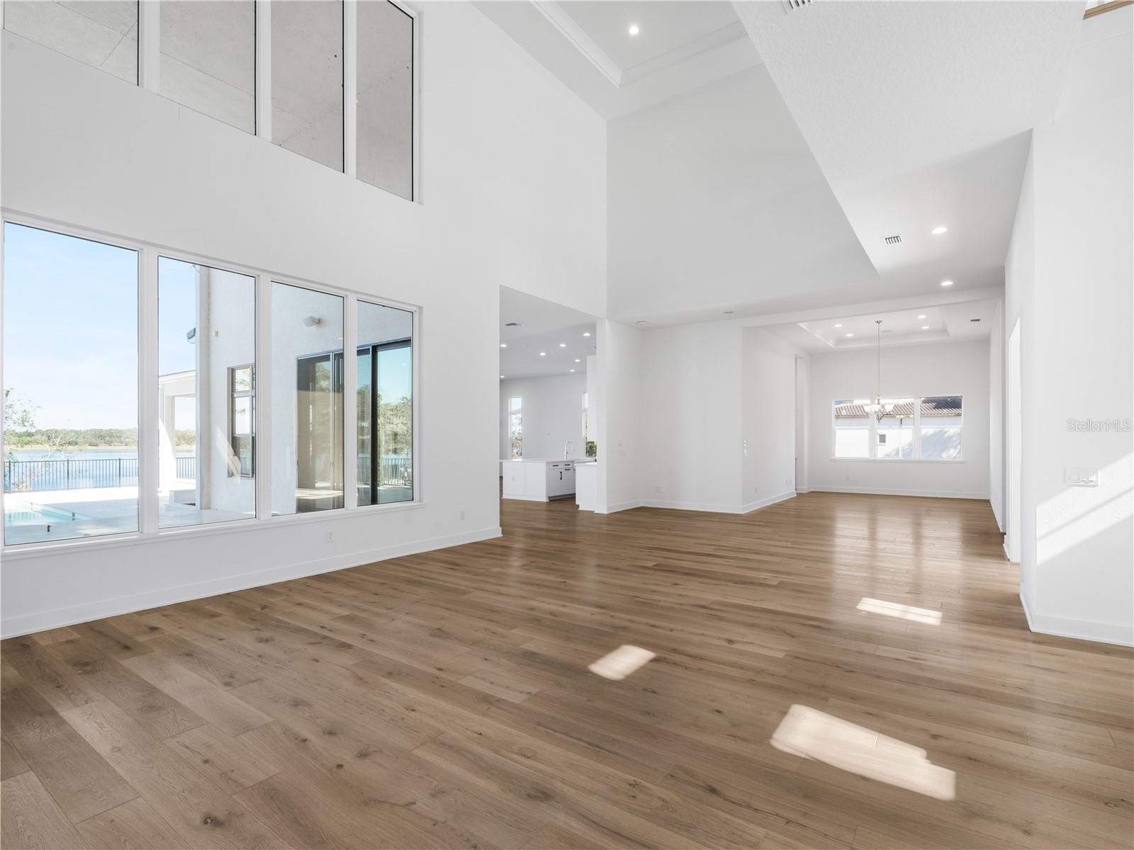BELLA COLLINA - Residential