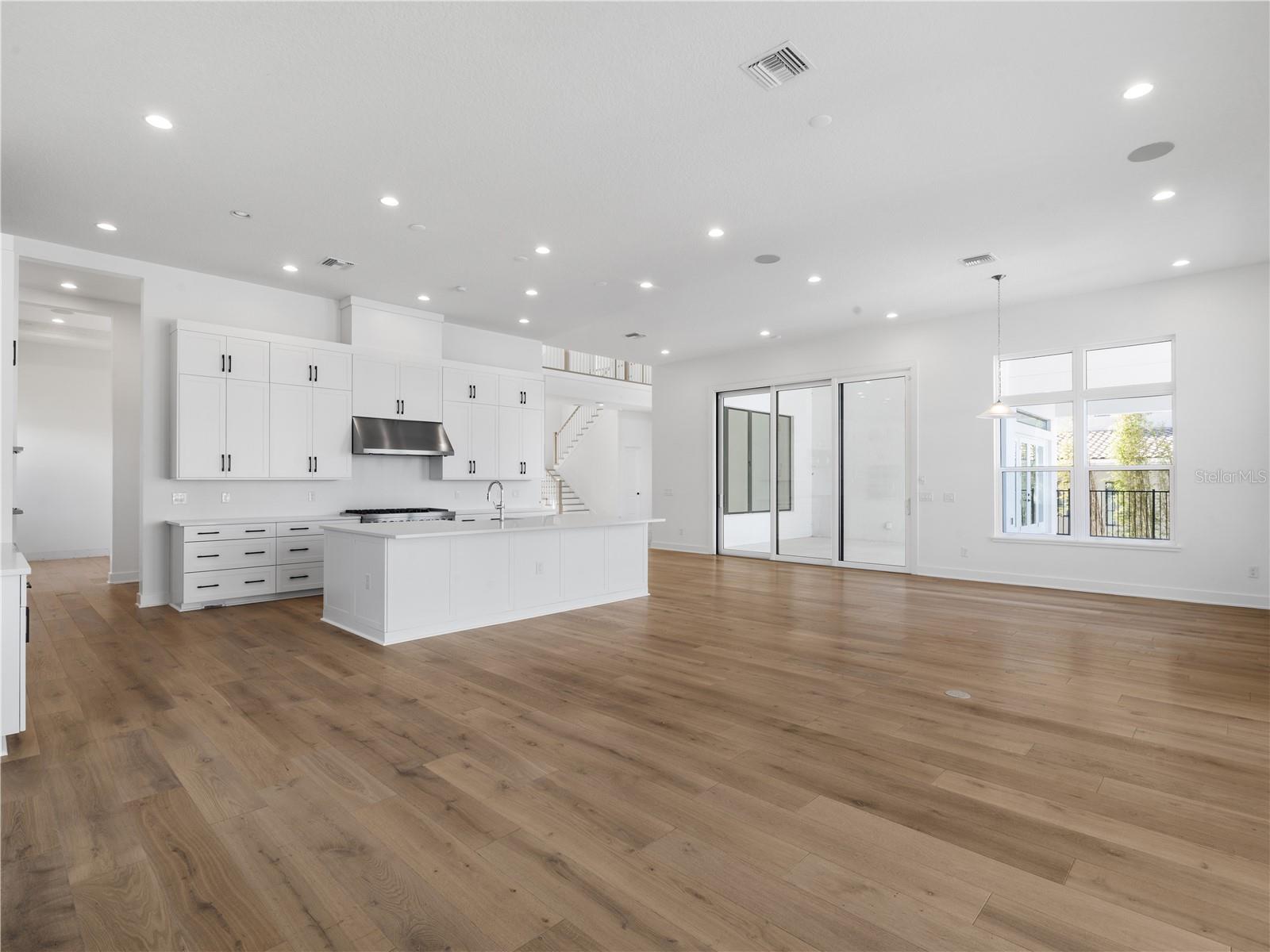 BELLA COLLINA - Residential