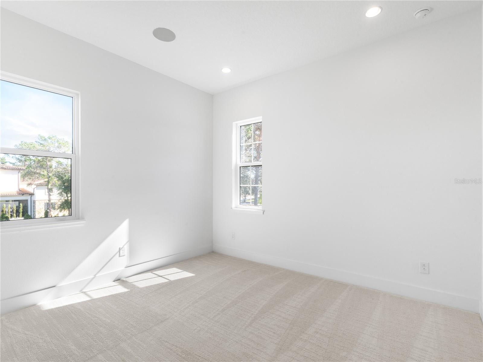 BELLA COLLINA - Residential