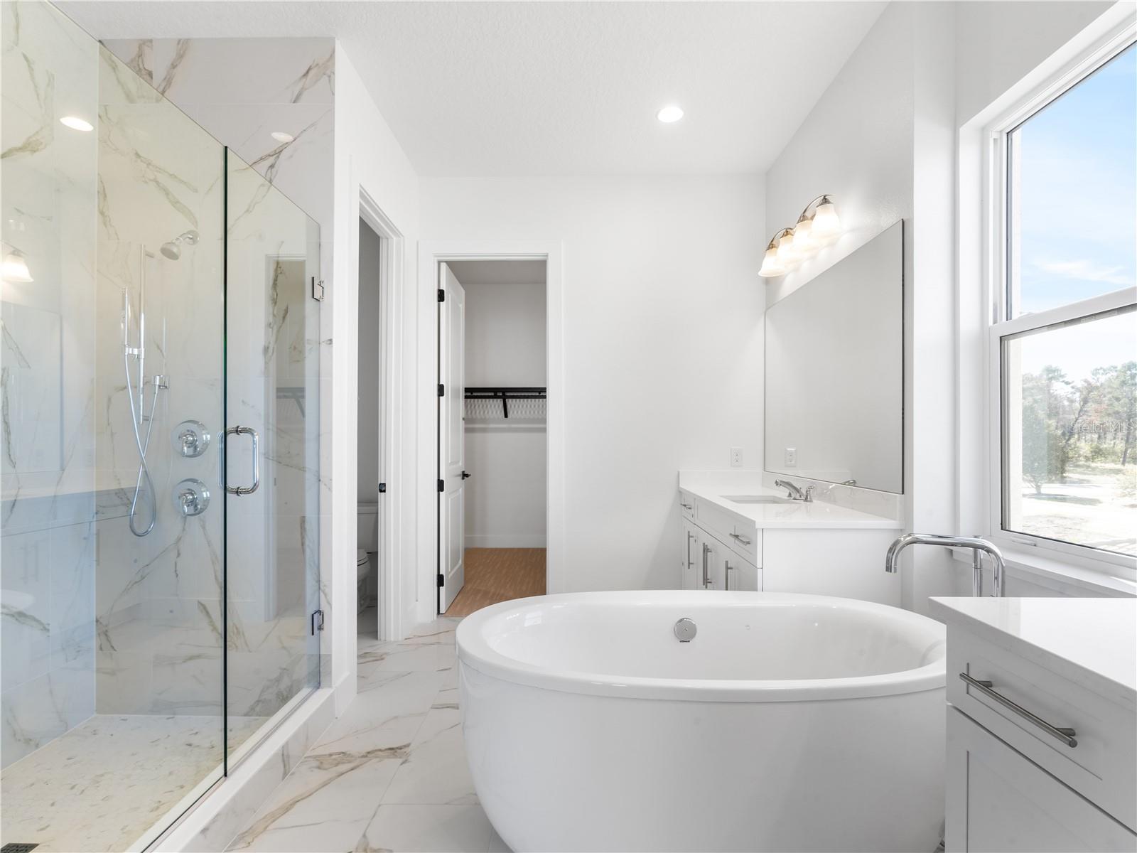 BELLA COLLINA - Residential