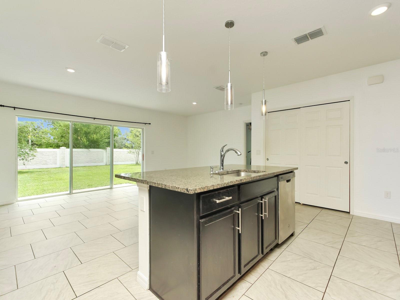 HICKORY GROVE PH 1 - Residential
