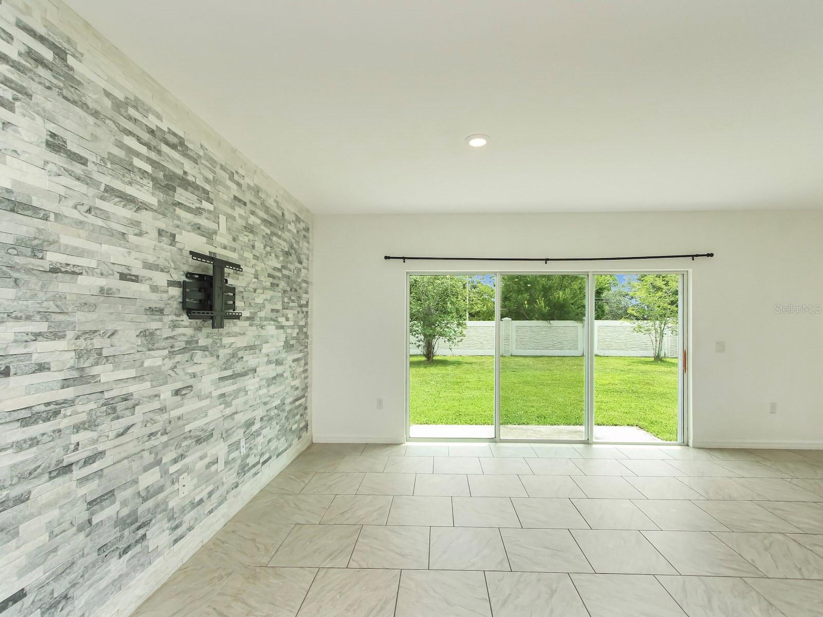 HICKORY GROVE PH 1 - Residential