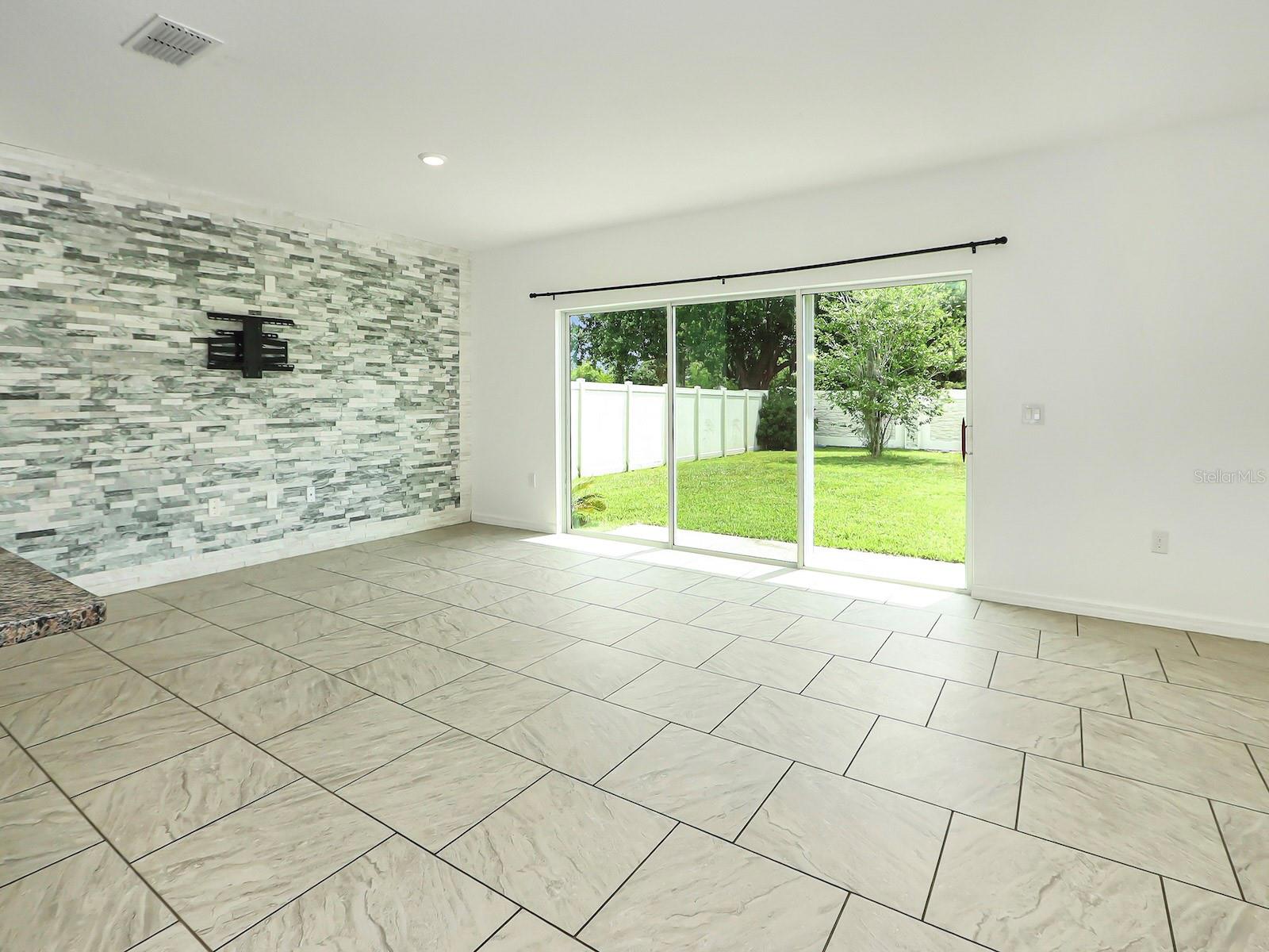 HICKORY GROVE PH 1 - Residential