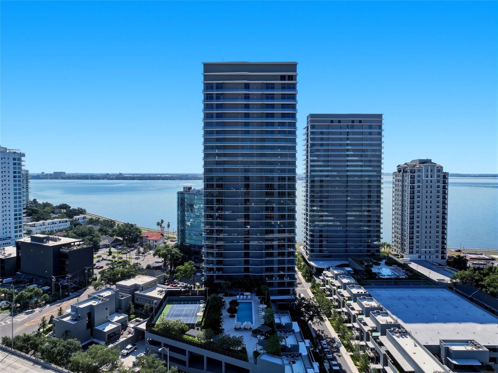 BAYSHORE YSABELLA CONDOMINIUM - Residential