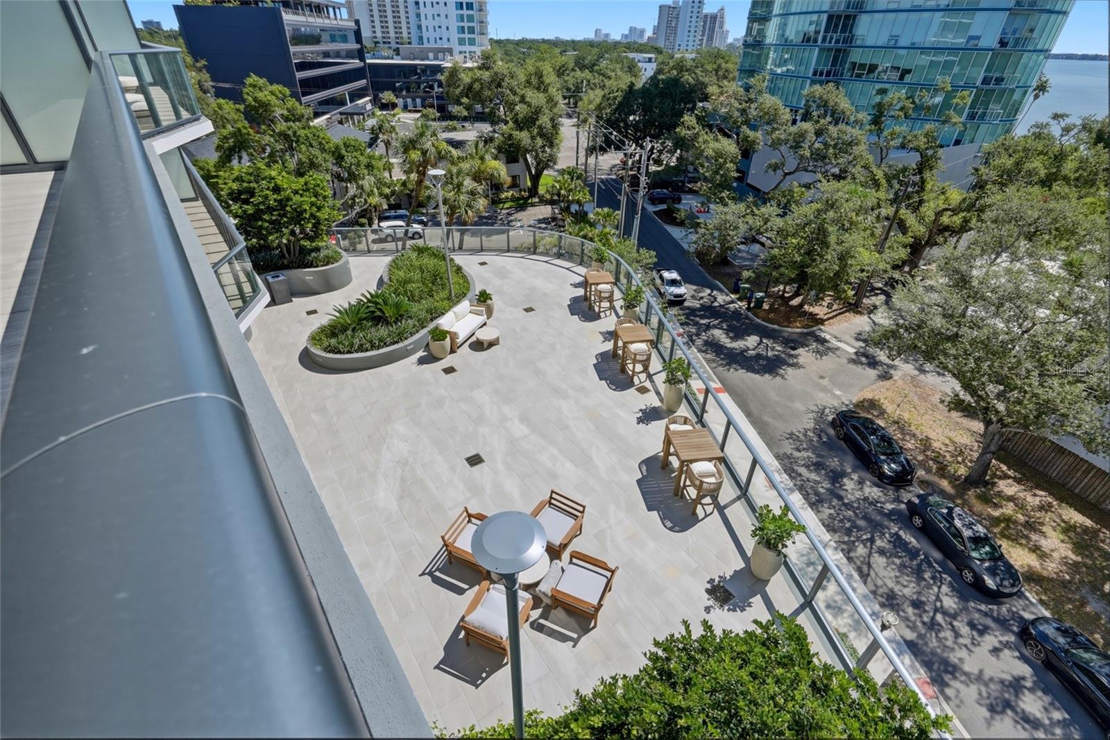 BAYSHORE YSABELLA CONDOMINIUM - Residential
