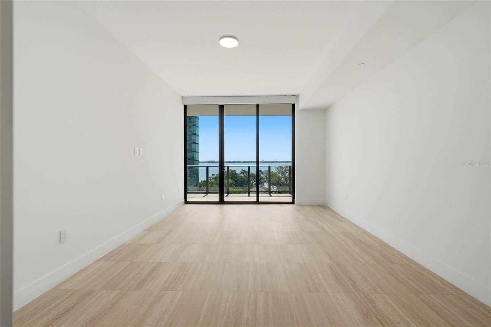 BAYSHORE YSABELLA CONDOMINIUM - Residential