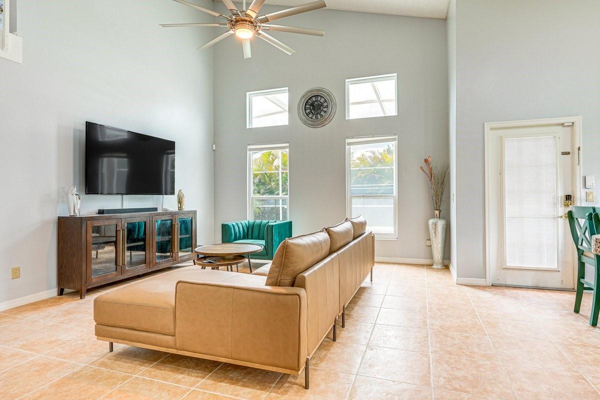 LAKE DAVENPORT ESTATES - Residential