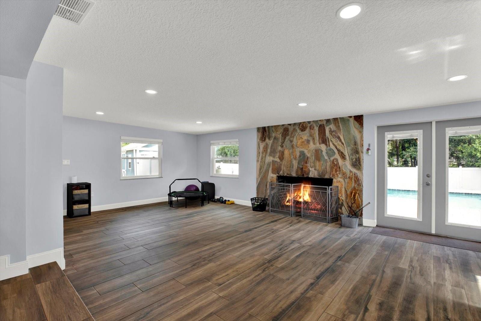 BELMACK ACRES - Residential