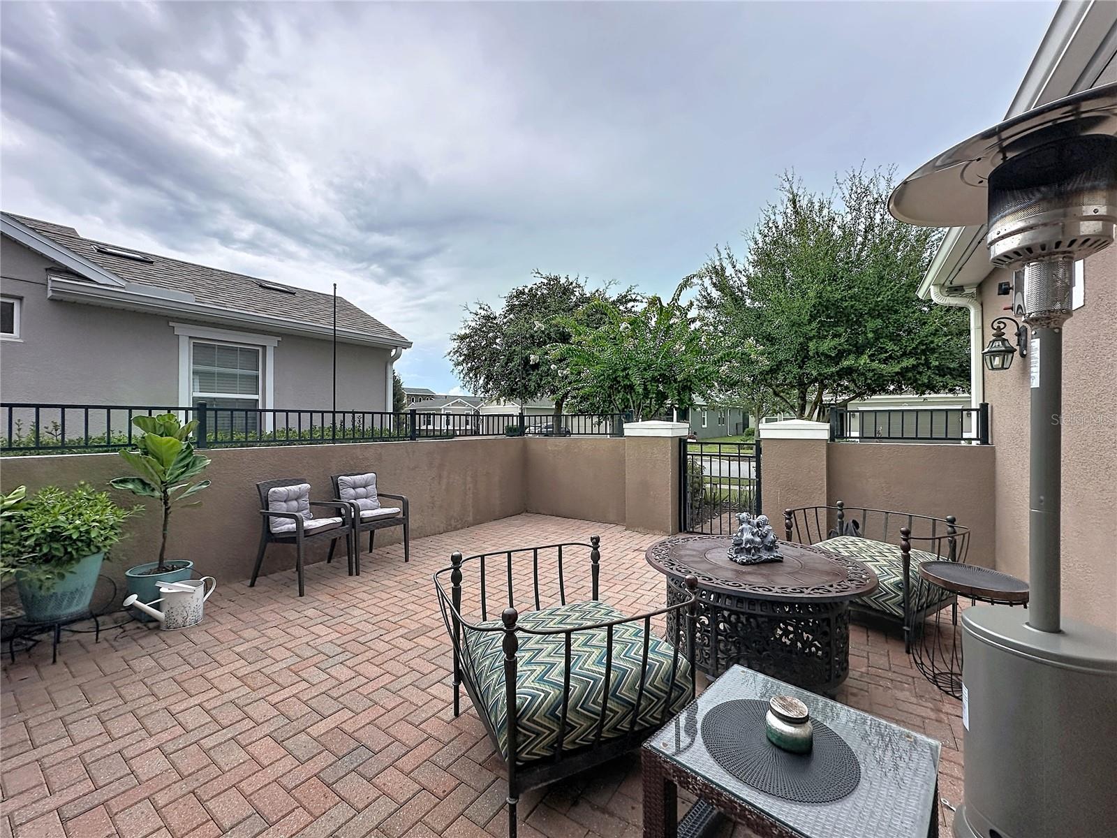 CASCADES/GROVELAND PH 4 1 - Residential