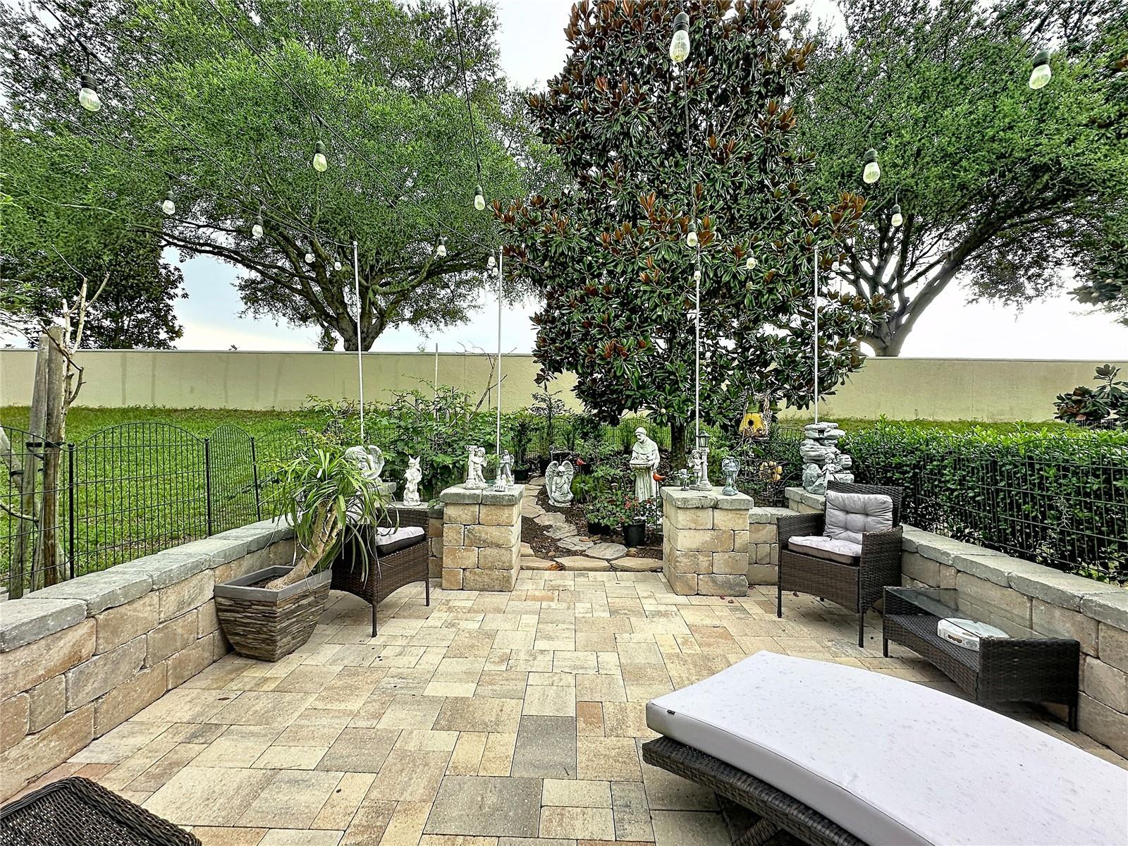CASCADES/GROVELAND PH 4 1 - Residential