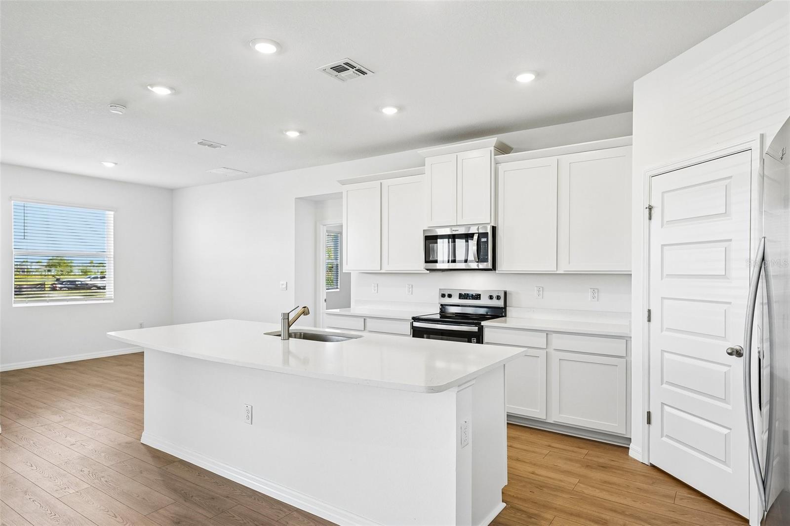 HARMONY ON LAKE ELOISE PHASE 4 - Residential