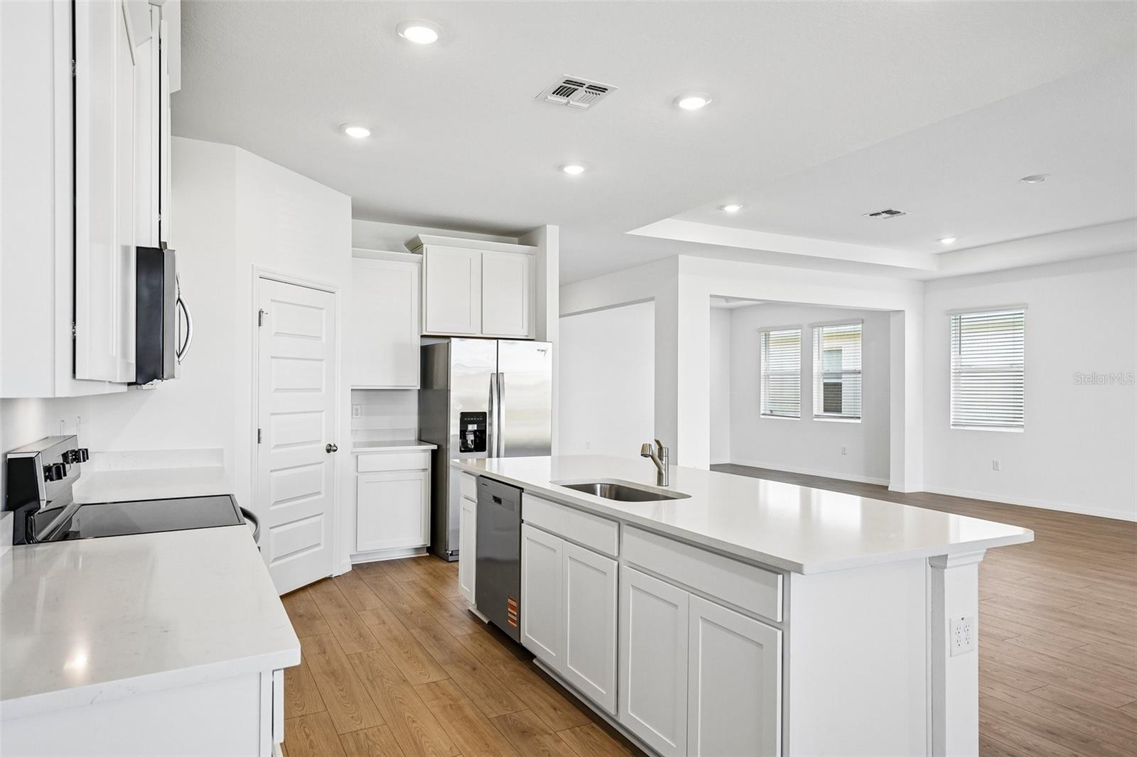 HARMONY ON LAKE ELOISE PHASE 4 - Residential