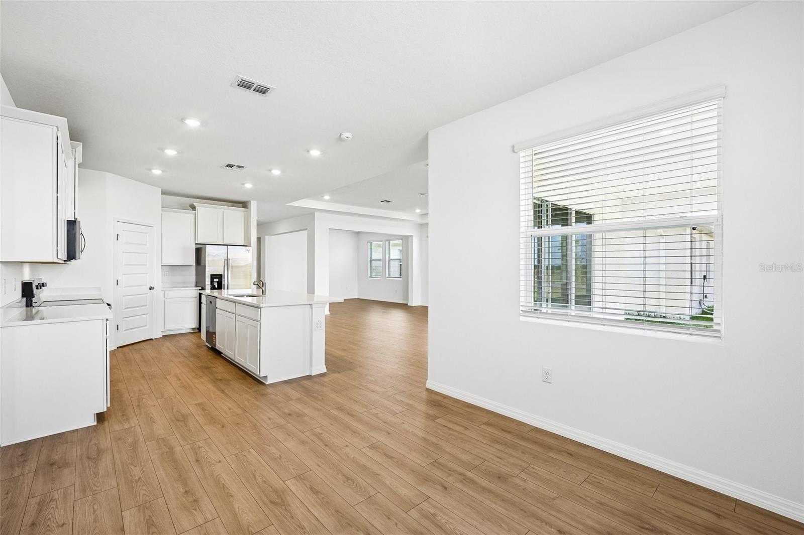 HARMONY ON LAKE ELOISE PHASE 4 - Residential