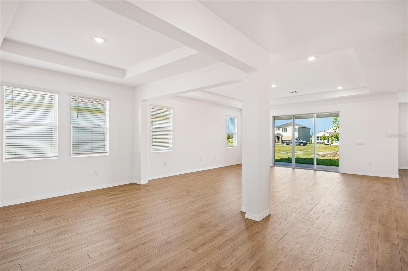 HARMONY ON LAKE ELOISE PHASE 4 - Residential