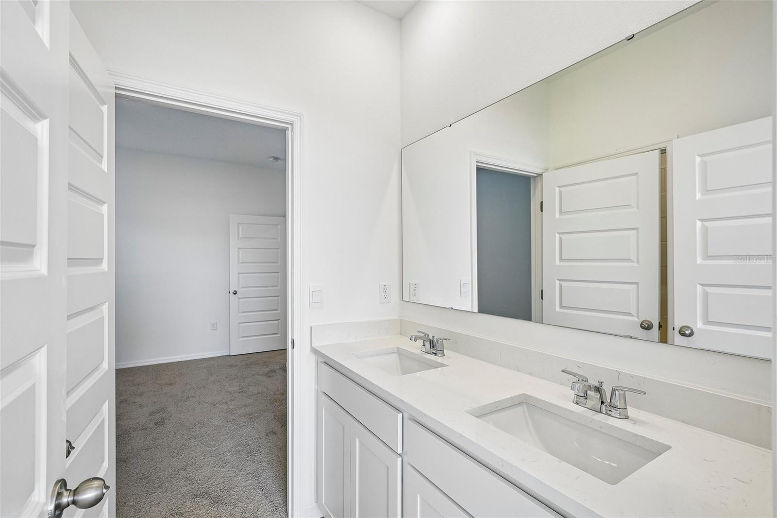 HARMONY ON LAKE ELOISE PHASE 4 - Residential