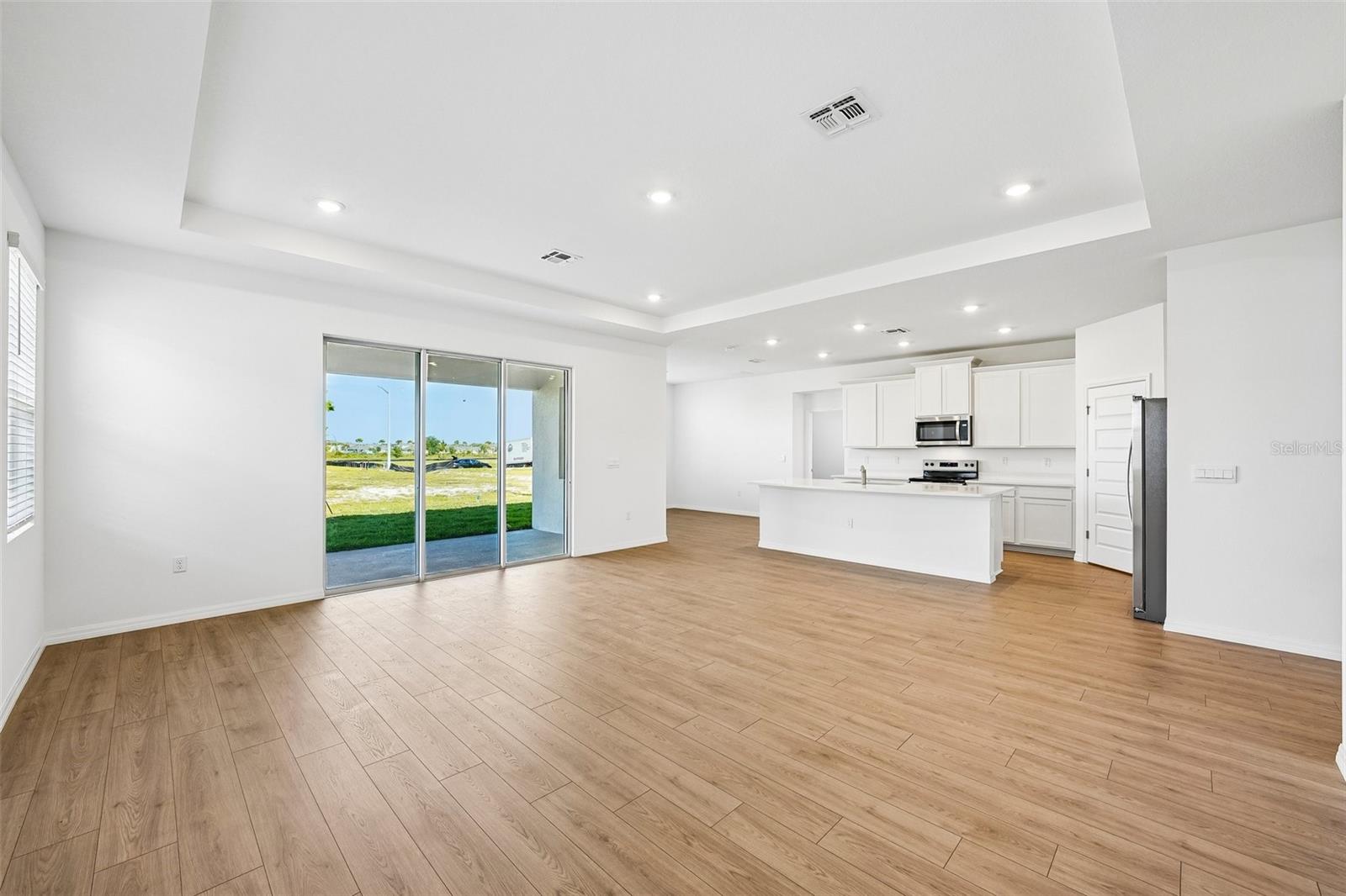 HARMONY ON LAKE ELOISE PHASE 4 - Residential