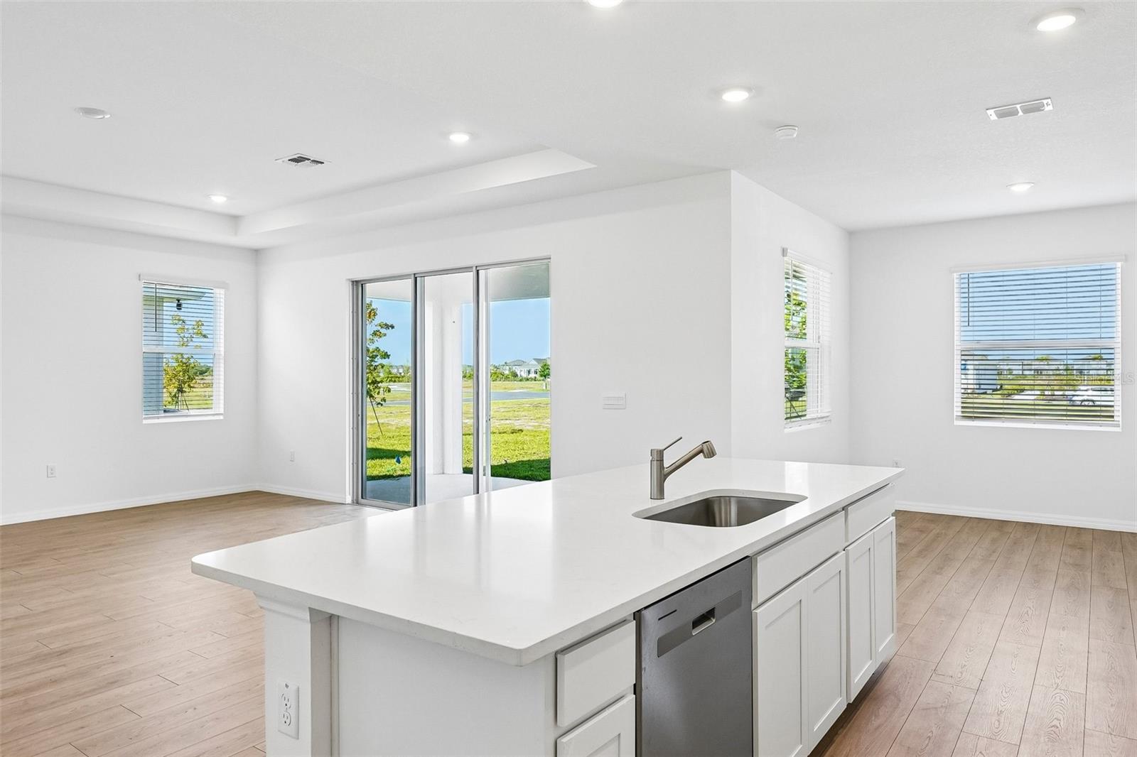 HARMONY ON LAKE ELOISE PHASE 4 - Residential
