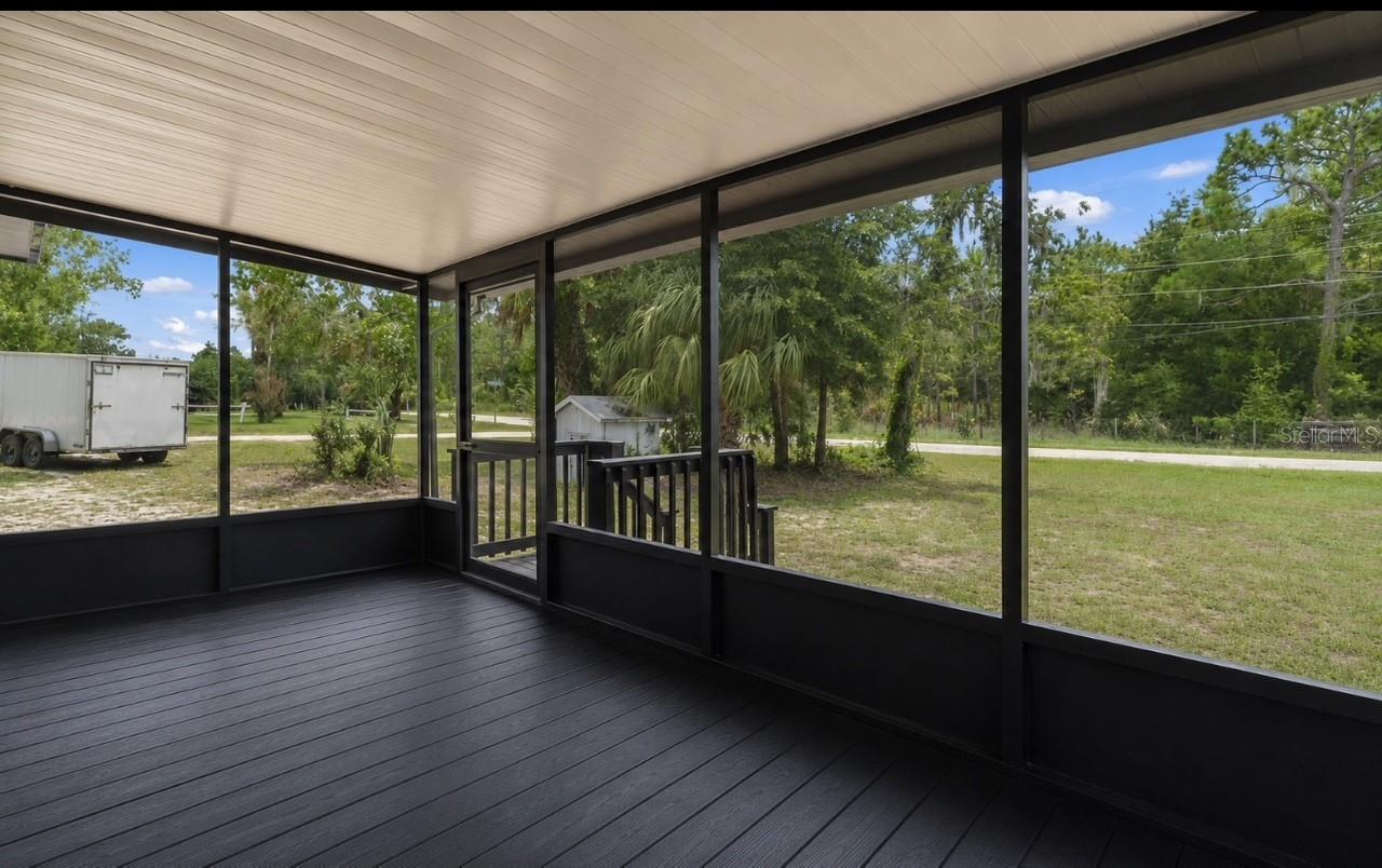 HOLIDAY ACRES UNIT 01 - Residential
