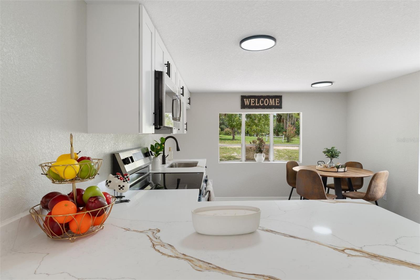 HOLIDAY ACRES UNIT 01 - Residential
