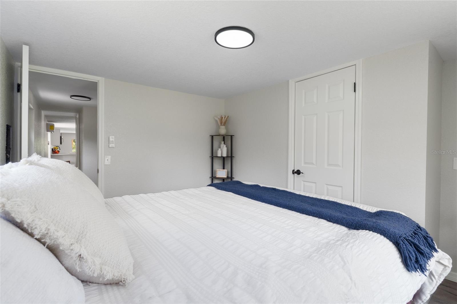 HOLIDAY ACRES UNIT 01 - Residential