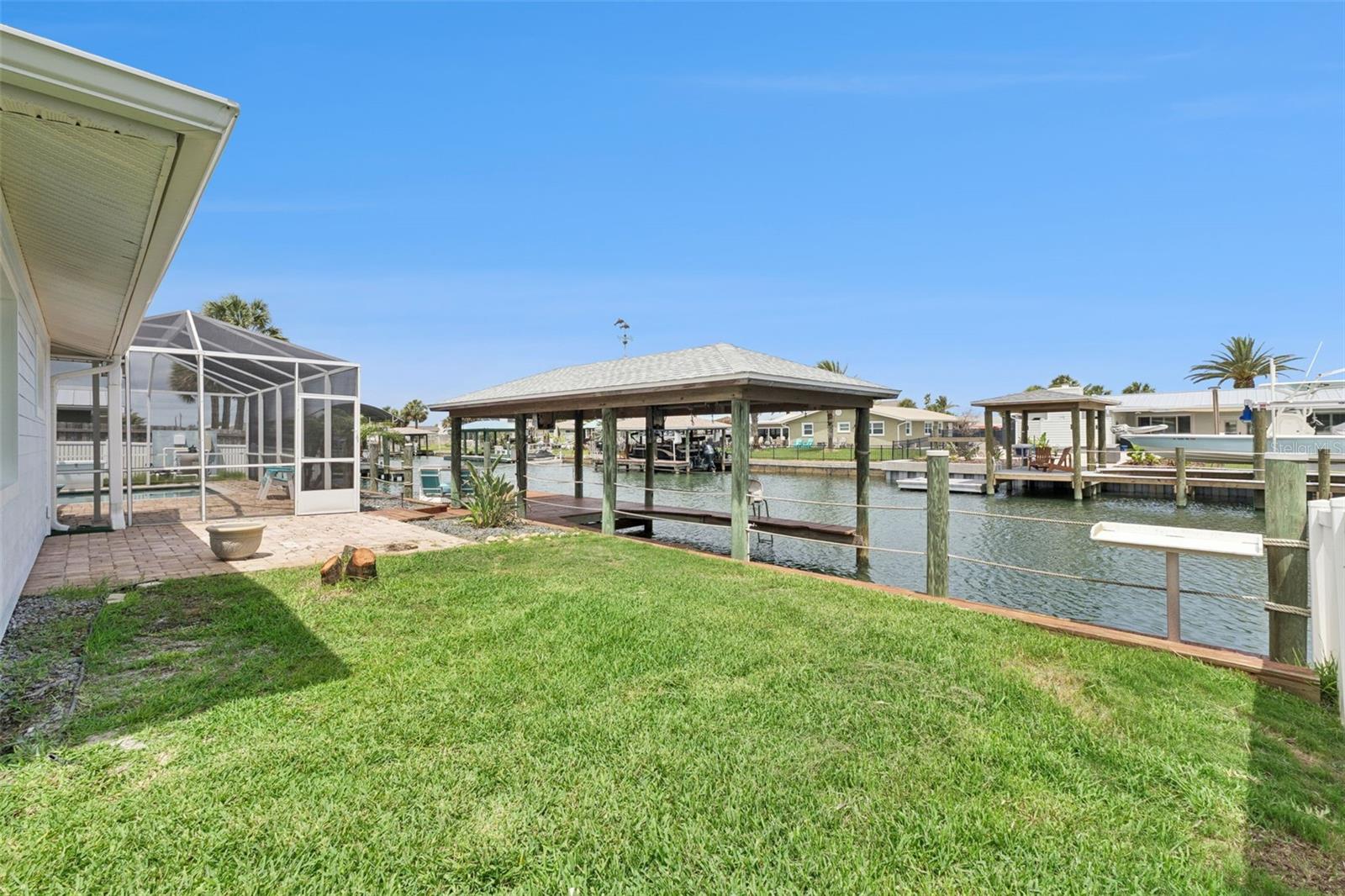 YACHT HAVEN - Residential