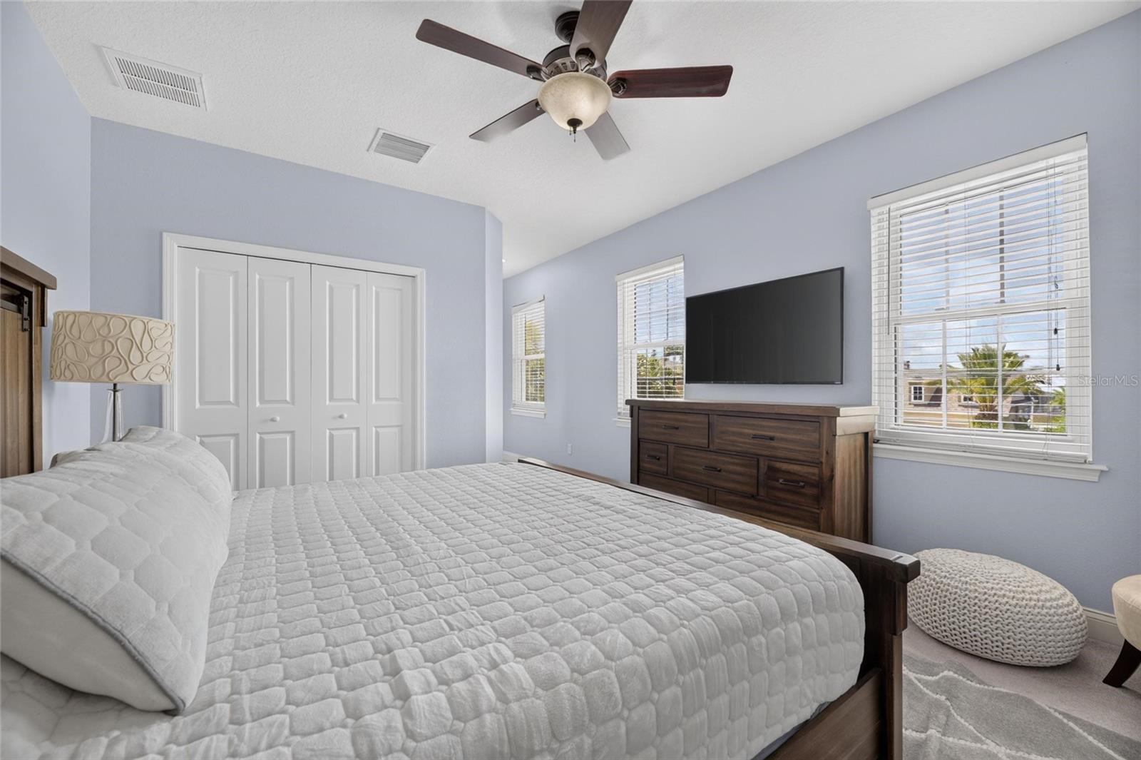 MIRABAY PH 3B-2 - Residential