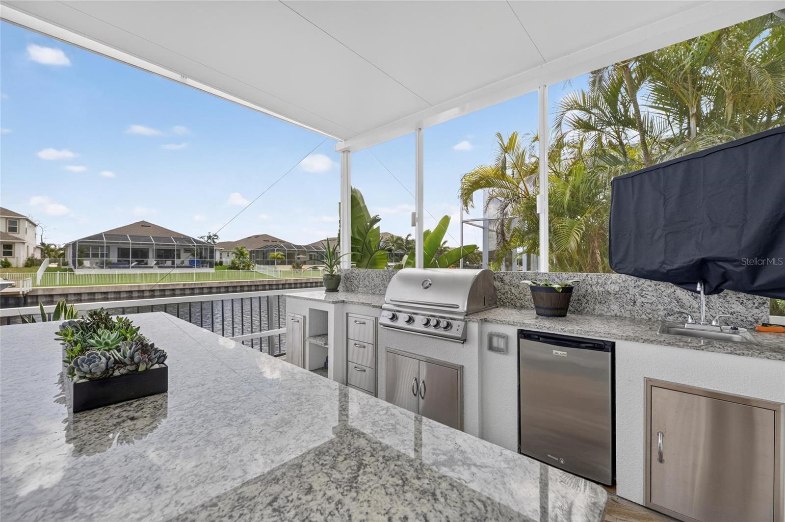 MIRABAY PH 3B-2 - Residential