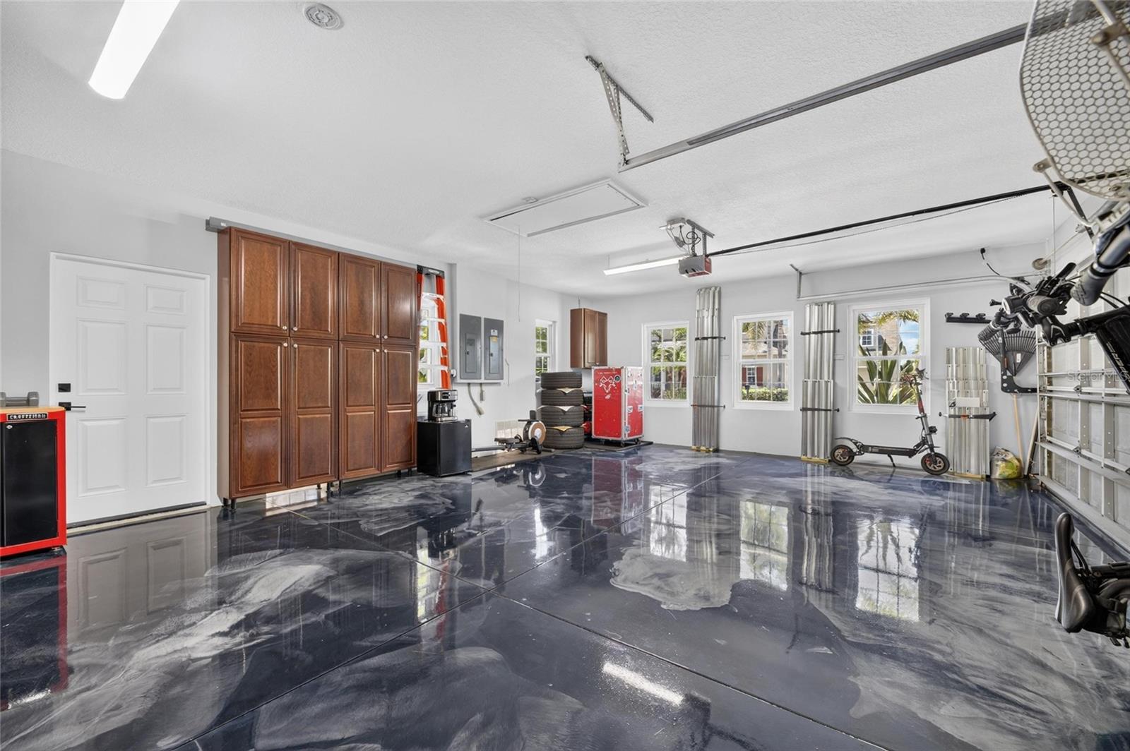 MIRABAY PH 3B-2 - Residential