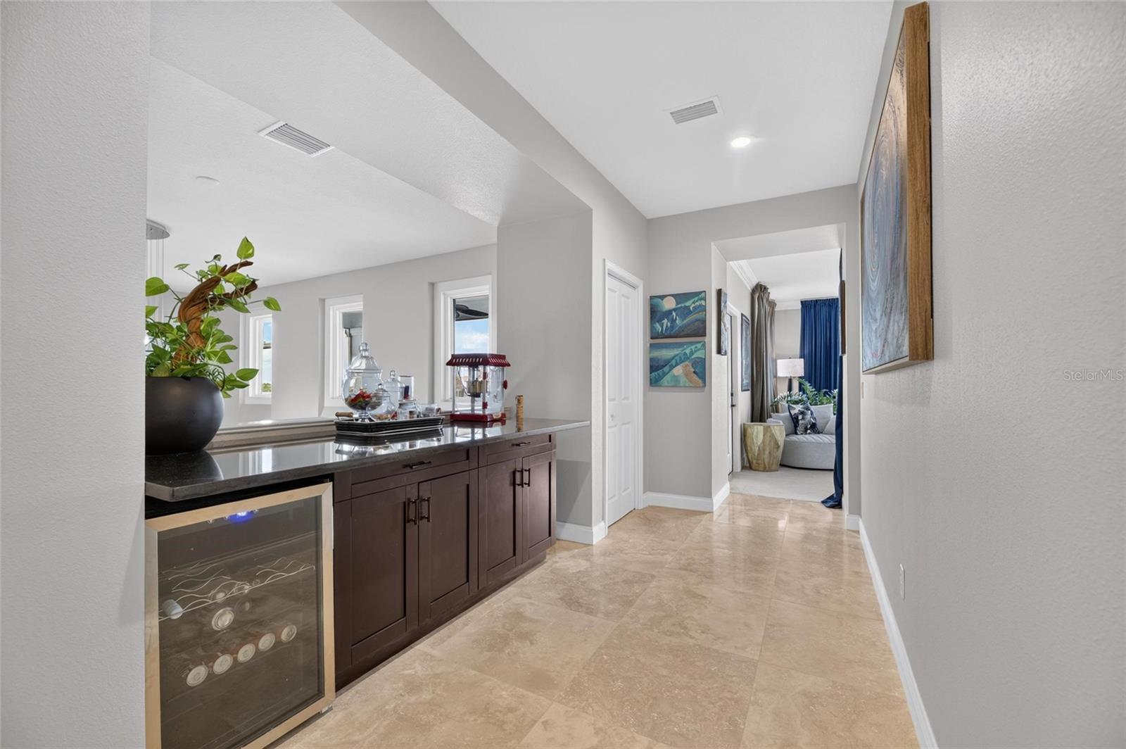 MIRABAY PH 3B-2 - Residential