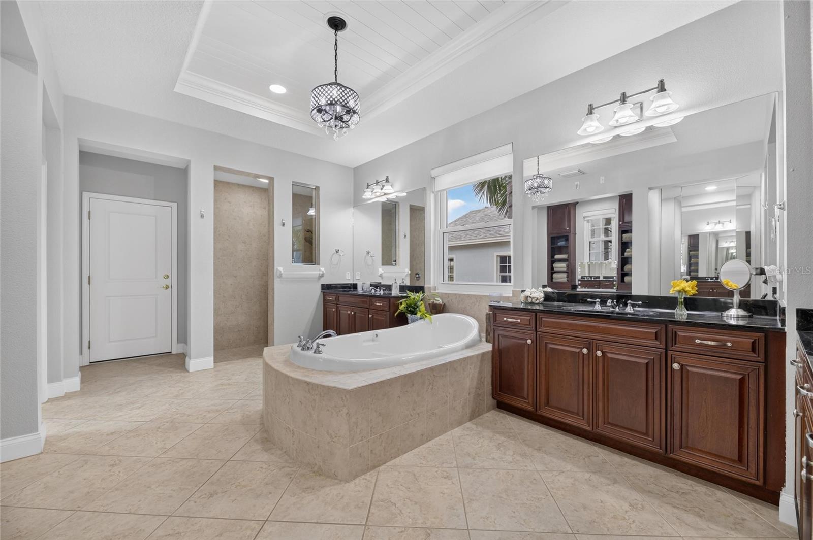 MIRABAY PH 3B-2 - Residential