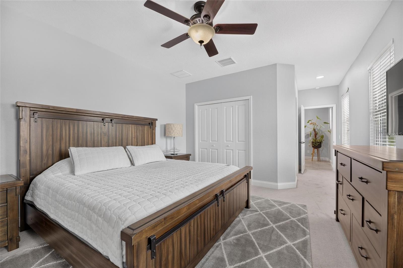 MIRABAY PH 3B-2 - Residential
