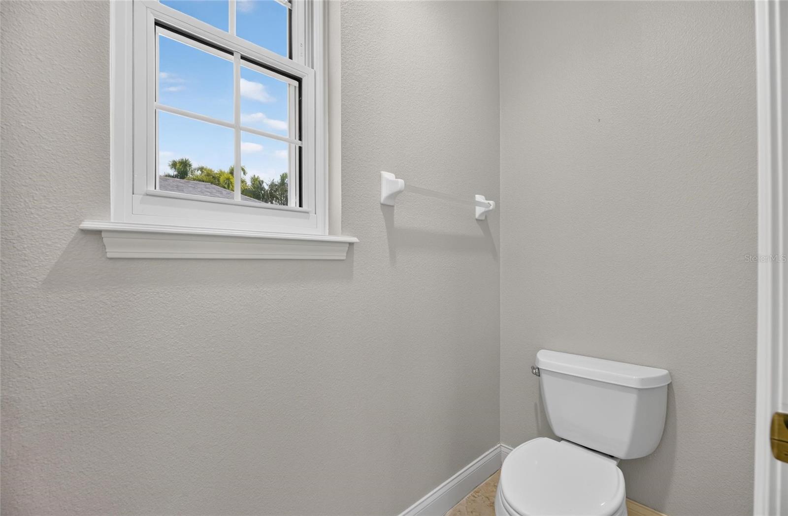 MIRABAY PH 3B-2 - Residential