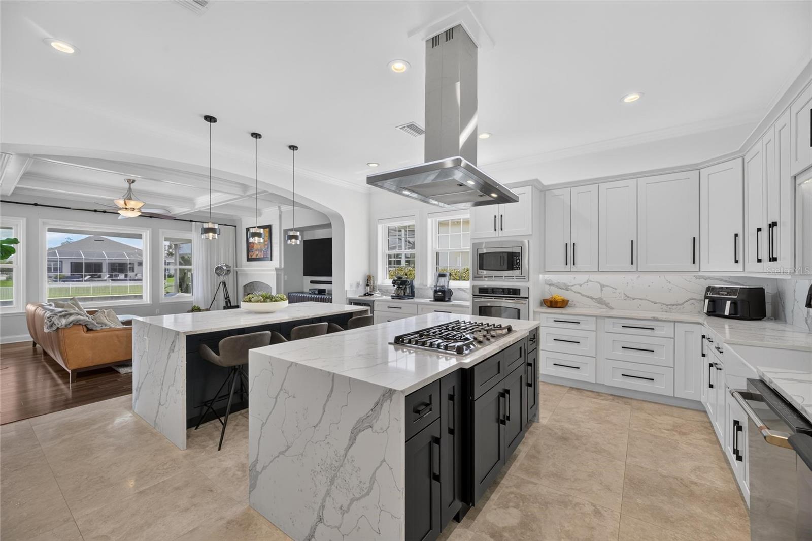 MIRABAY PH 3B-2 - Residential
